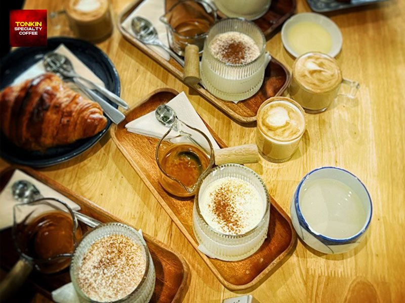 Should You Mix Vietnamese Egg Coffee?
