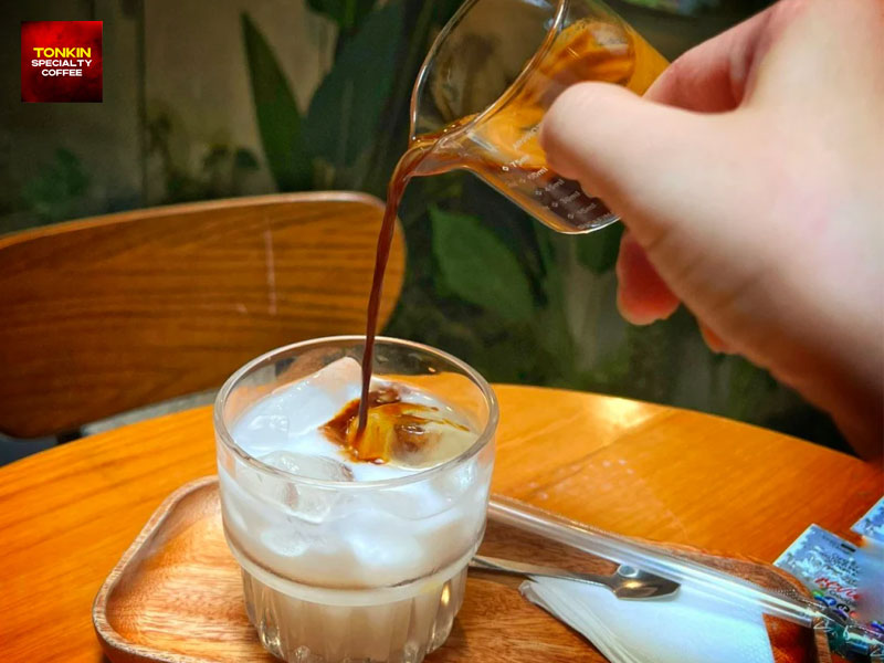 Vietnamese Egg Coffee Without Condensed Milk