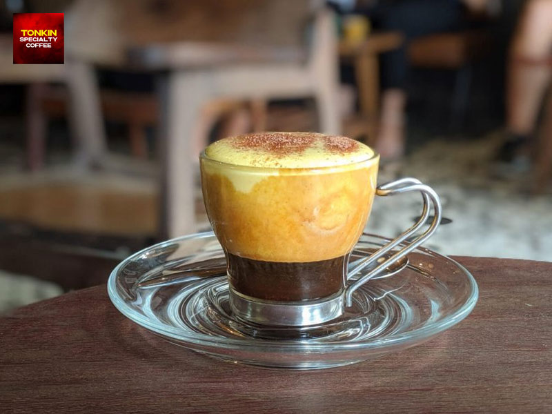 Does egg coffee have rum