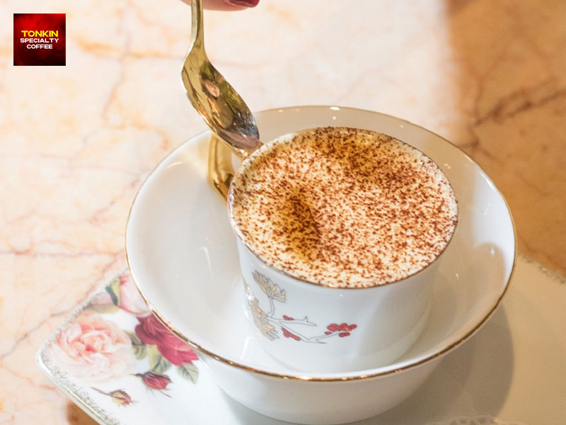 Egg Coffee in District 2