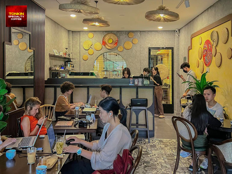 Famous Egg Coffee Shop in Ho Chi Minh