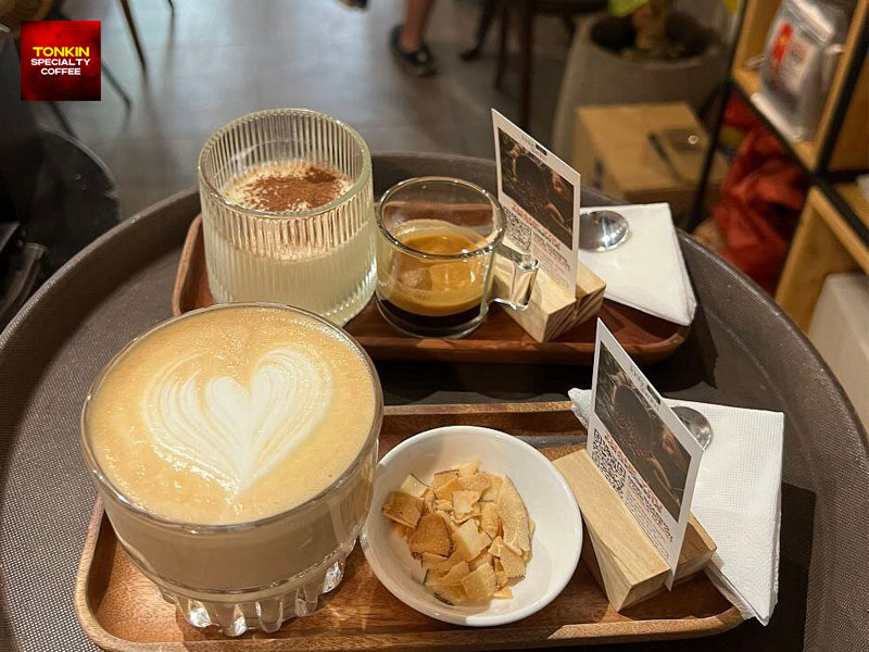 Famous Egg Coffee Shop in Ho Chi Minh