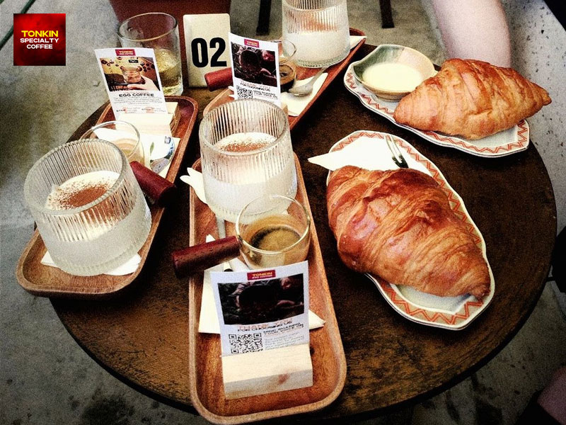 Famous Egg Coffee Shop in Ho Chi Minh