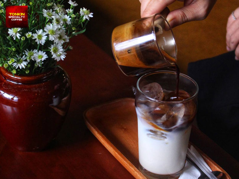 Cafes Open Lunar New Year Ho Chi Minh City