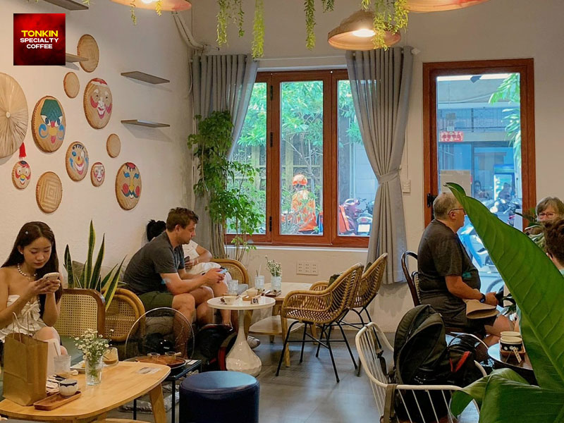 Cafes Open Lunar New Year Ho Chi Minh City