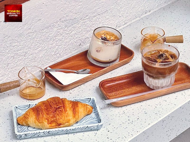 Egg Coffee Shops Tet Opening Times in Ho Chi Minh City