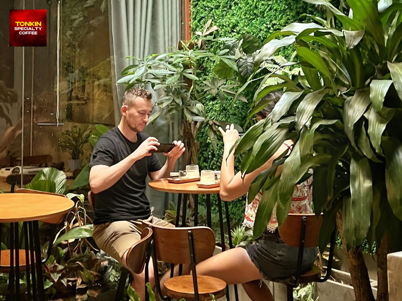 Where to drink egg coffee in Saigon during Tet