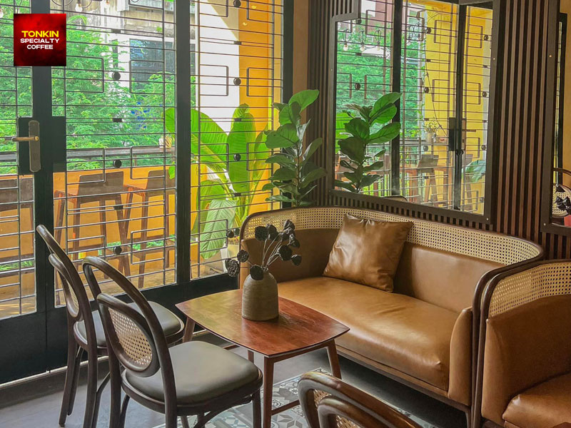 Best Cafés to Relax in District 1