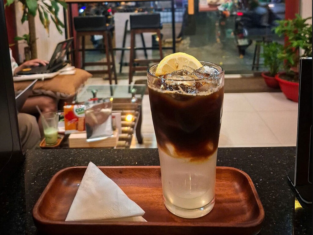 Do Vietnamese People Like to Drink Tea or Coffee