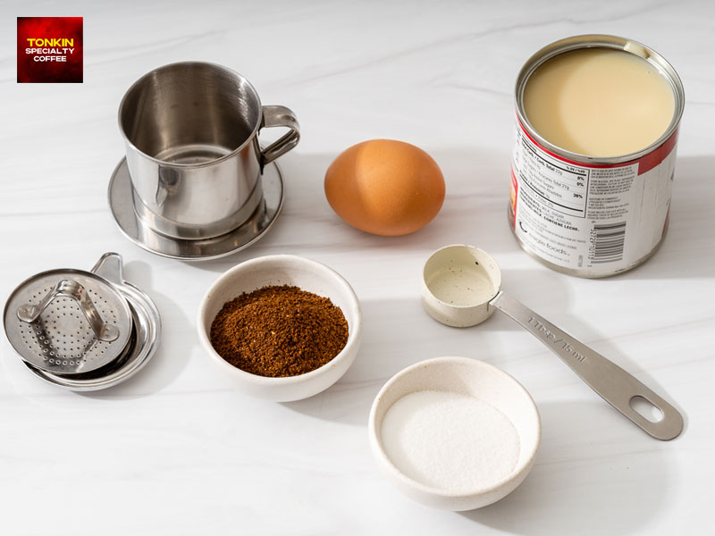 Ingredients in egg coffee