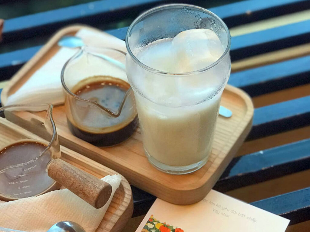 Nice Coffee Shop in District 1