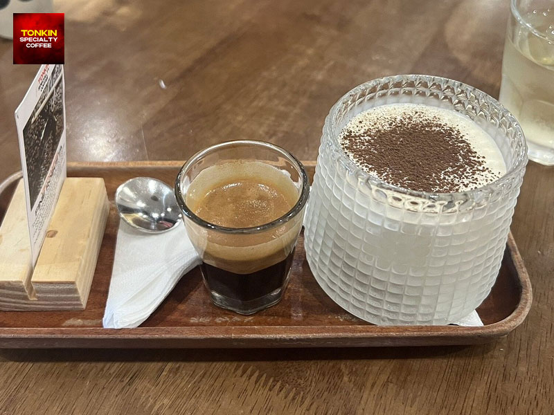 Egg Coffee Near Notre Dame Basilica Saigon Without Fishy Smell