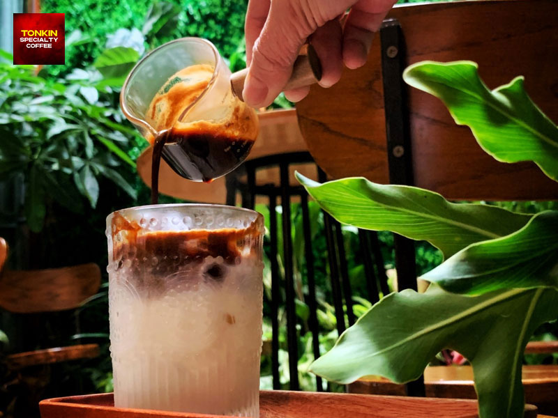 Best Cafés in Saigon During Rainy Season