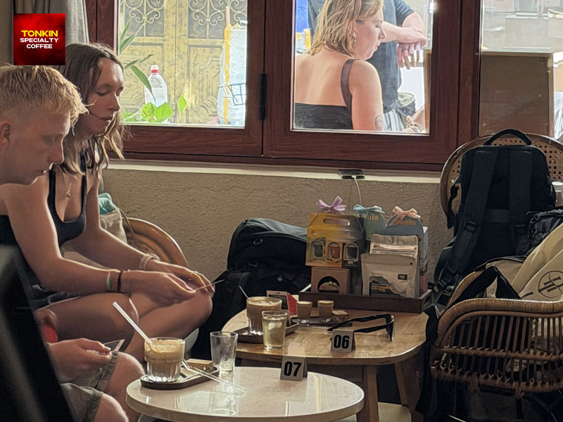Best Cafés in Saigon for Travelers With Luggage
