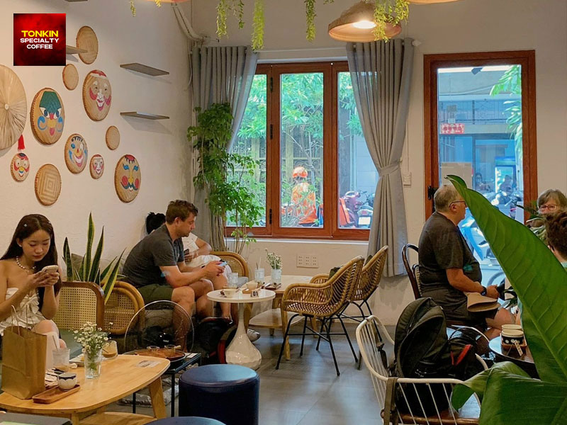 Best Coffee for Tourists in Downtown Saigon