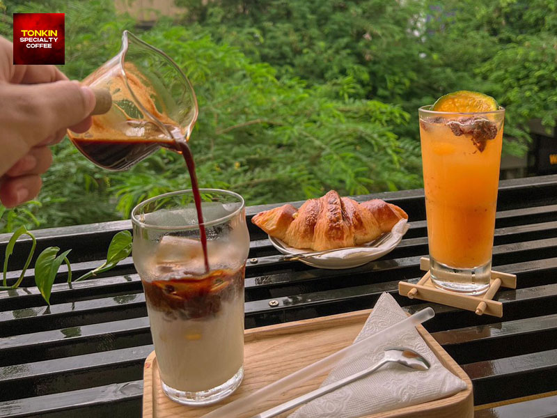 Coffee and Dessert Cafés in Downtown Saigon