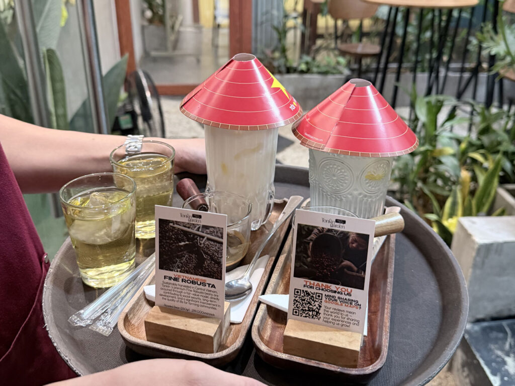 인기 카페 리뷰