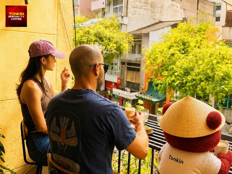 Peaceful Cafés Near Ben Thanh Market