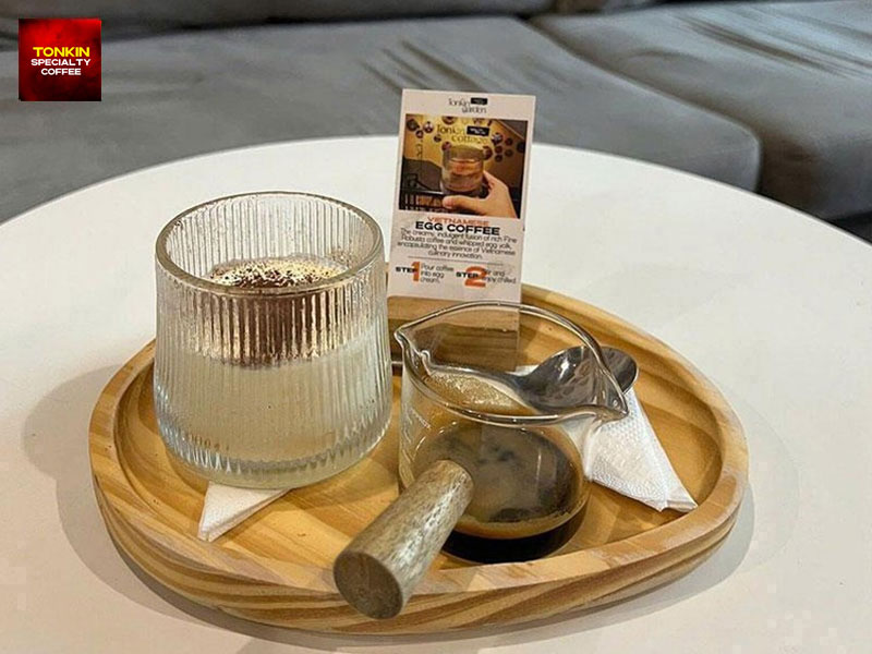 白藤码头附近的鸡蛋咖啡