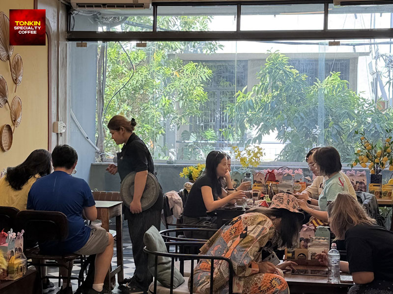 陶丹公园附近的越南咖啡店