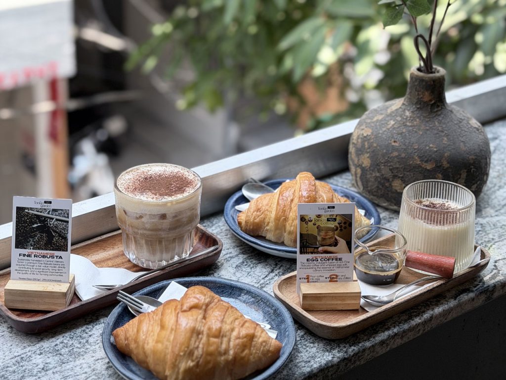 Best Vietnamese Coffee Near Notre Dame Cathedral