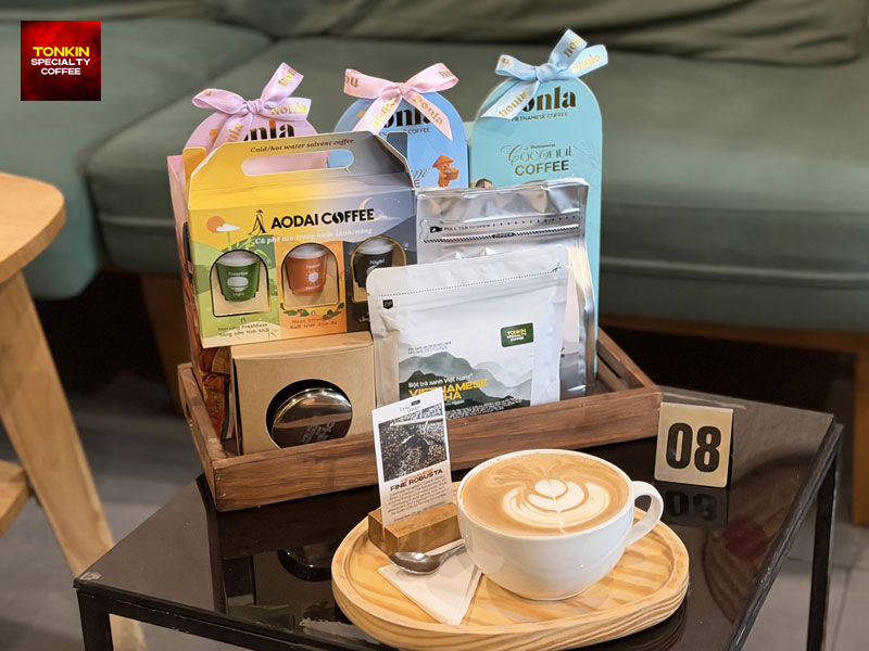 Where to Drink Vietnamese Coffee After Reunification Palace