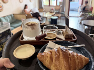 How Do You Make Egg Foam for Vietnamese Coffee